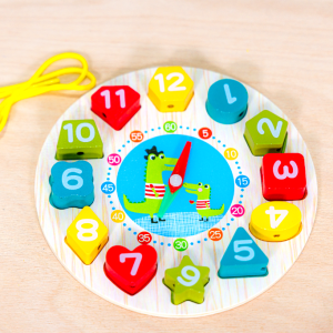 Ceas puzzle cu forme geometrice